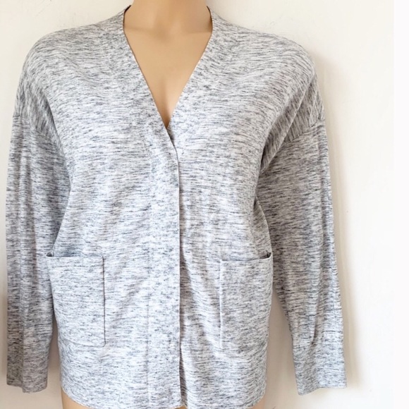 CAbi Snap Front Gray Marble Cardigan - Picture 4 of 5